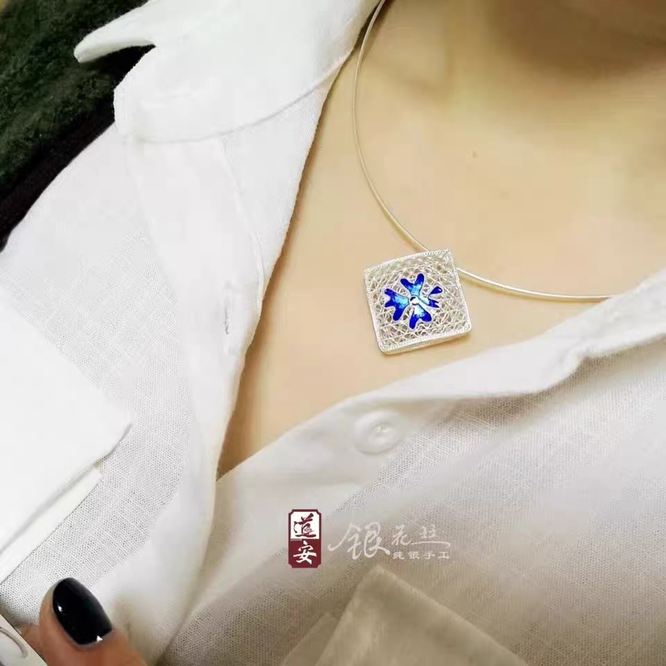 Blue Flower Silver Filigree Pendant Necklace thumbnail 4
